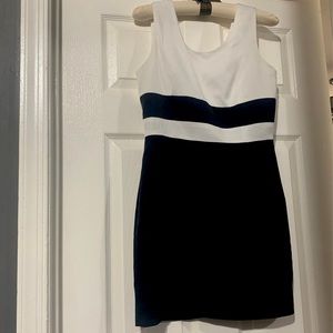 Newport News style works dress Size 4